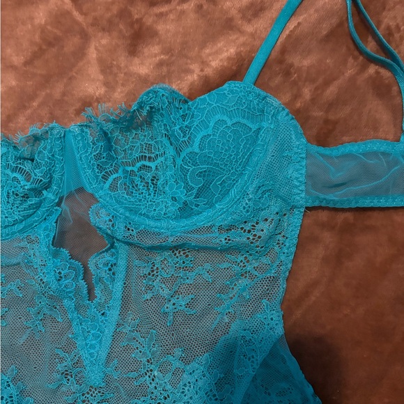 NWOT Victorias Secret Teal Lace Bodysuit - Picture 4 of 5